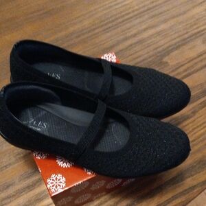 Black Mary Jane Flats